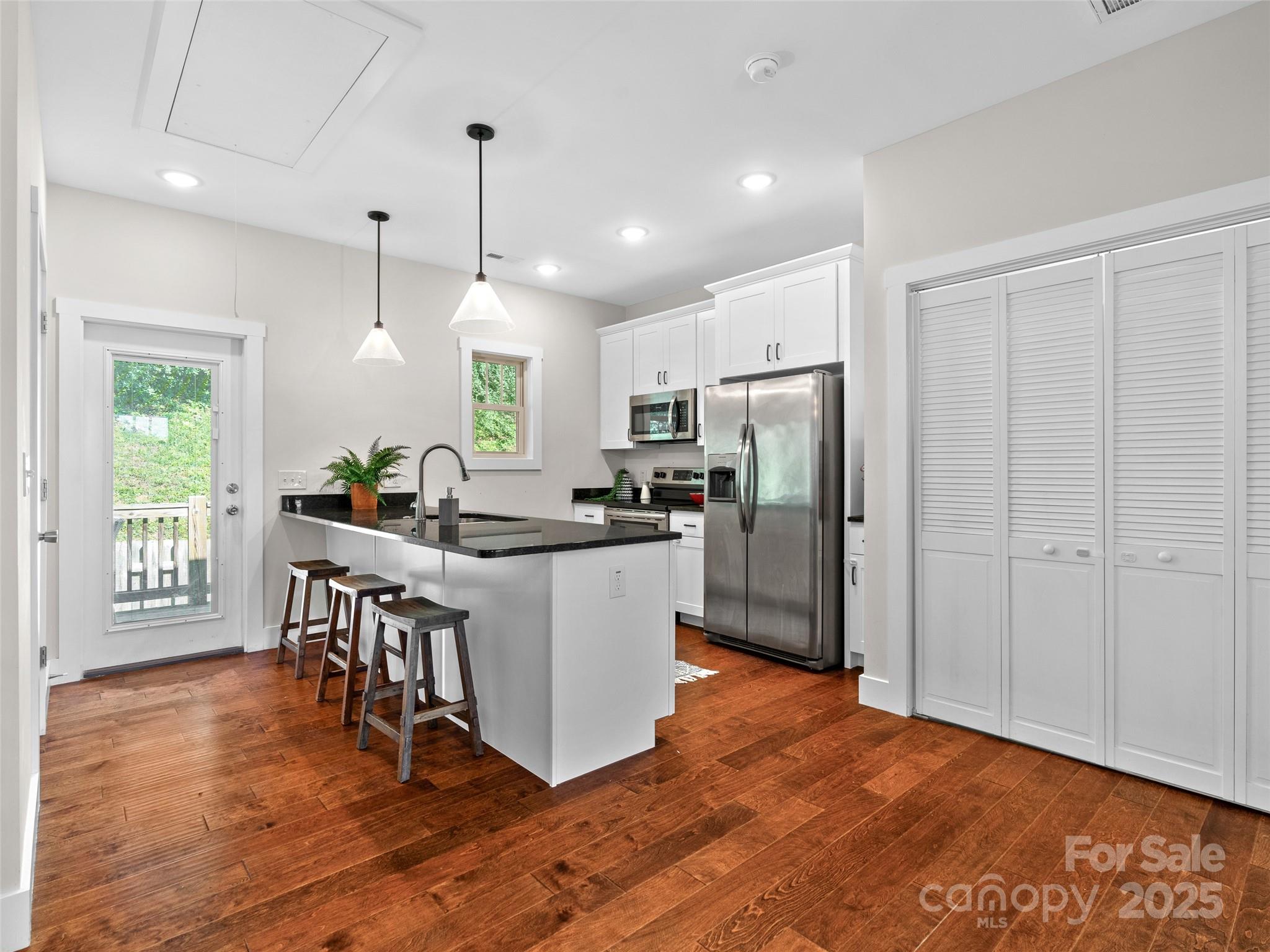82 Wheeler Road Weaverville, NC 28787 - Photo 4 of 27 Gallery Image 4
