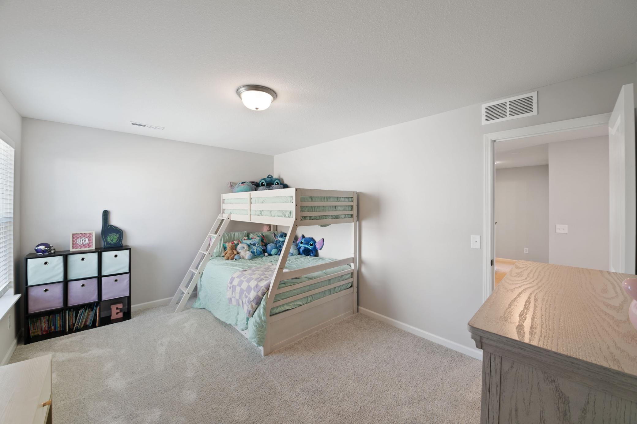 10318 Mcgregor Boulevard St. Paul, MN 55129 - Photo 36 of 40