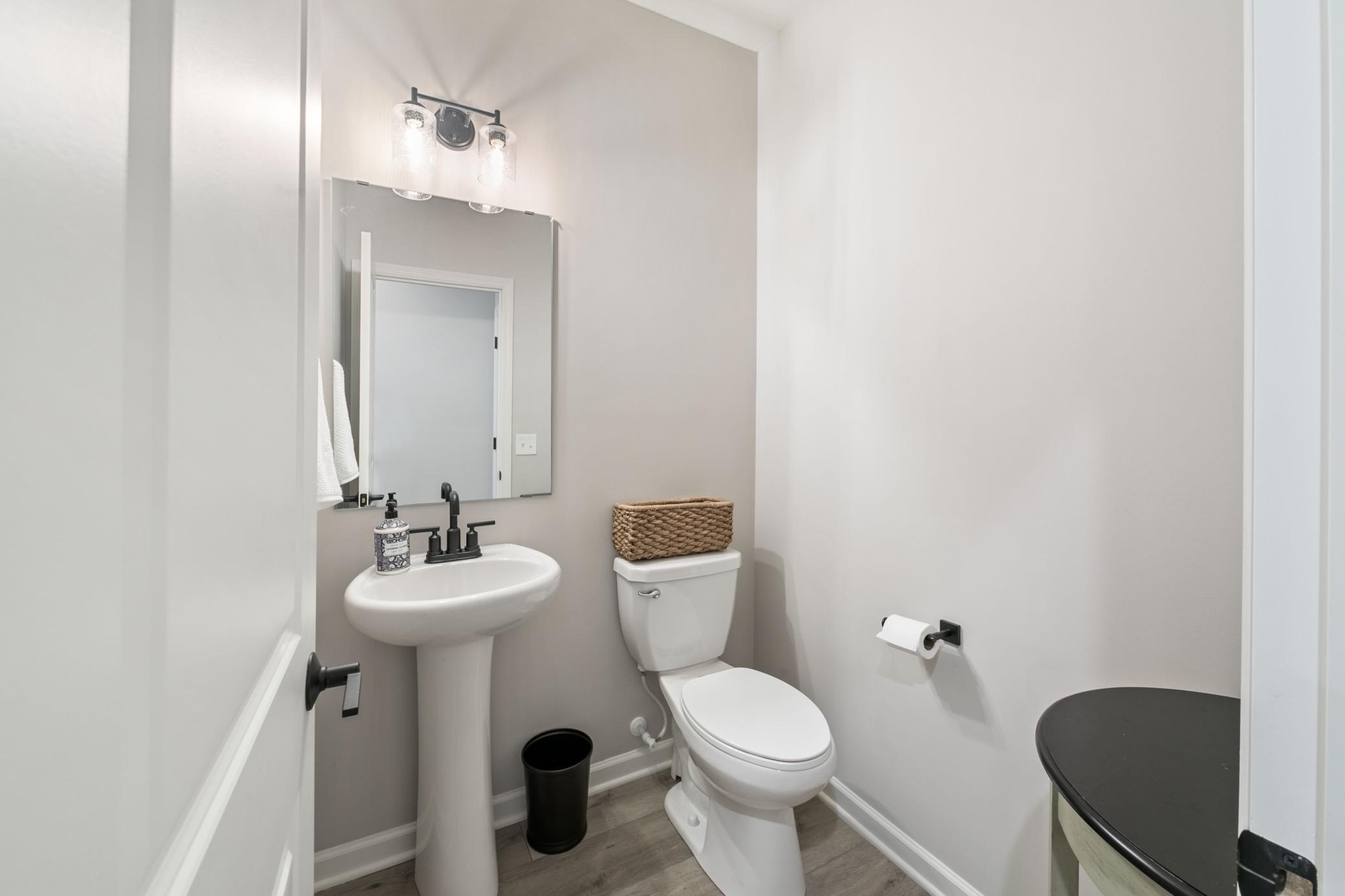 10318 Mcgregor Boulevard St. Paul, MN 55129 - Photo 38 of 40