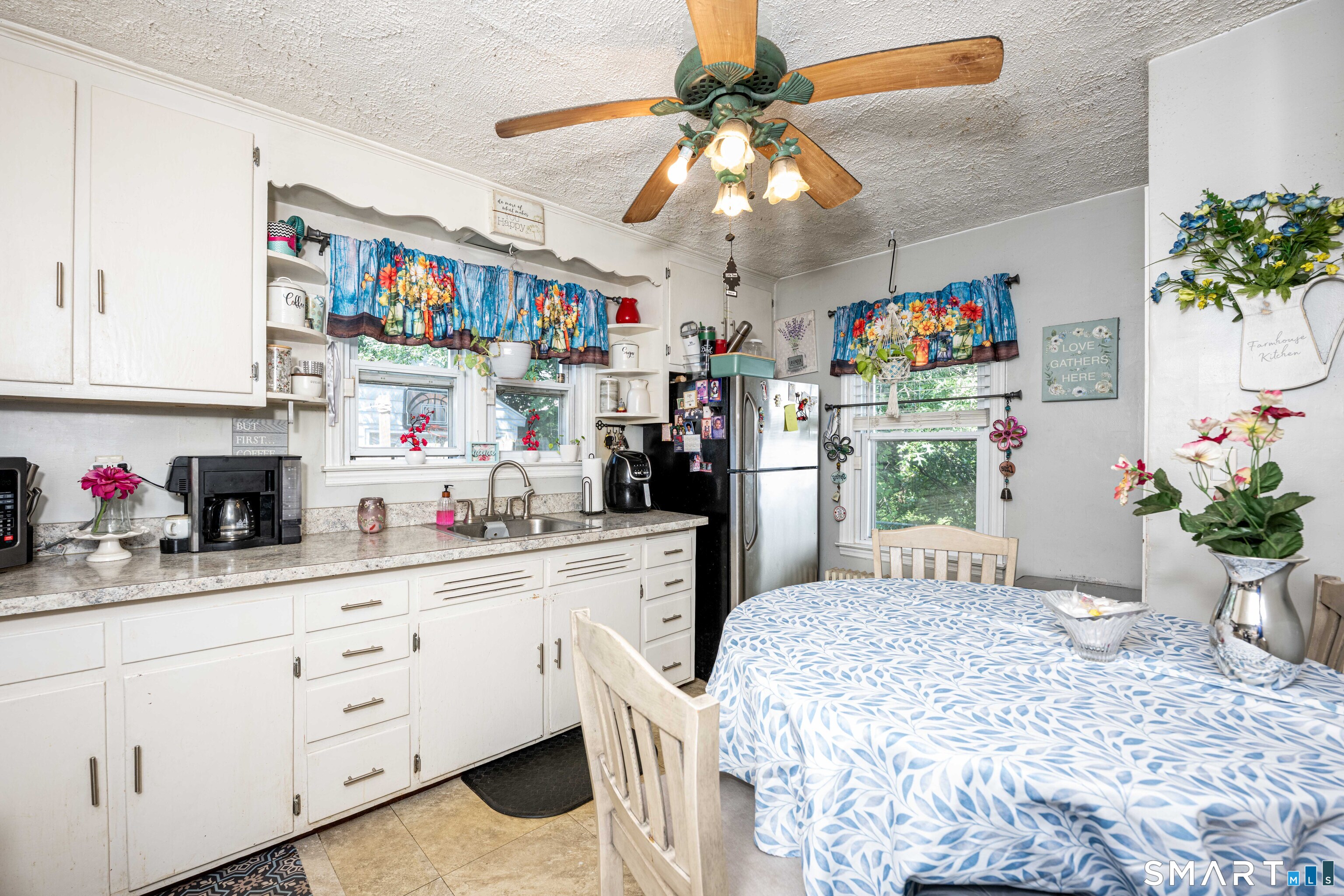 121 4th Street Hamden, CT 06514 - Photo 11 of 28