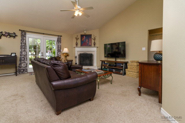 8924 Shoenight Circle Foley, AL 36535 - Photo 2 of 19 Living room