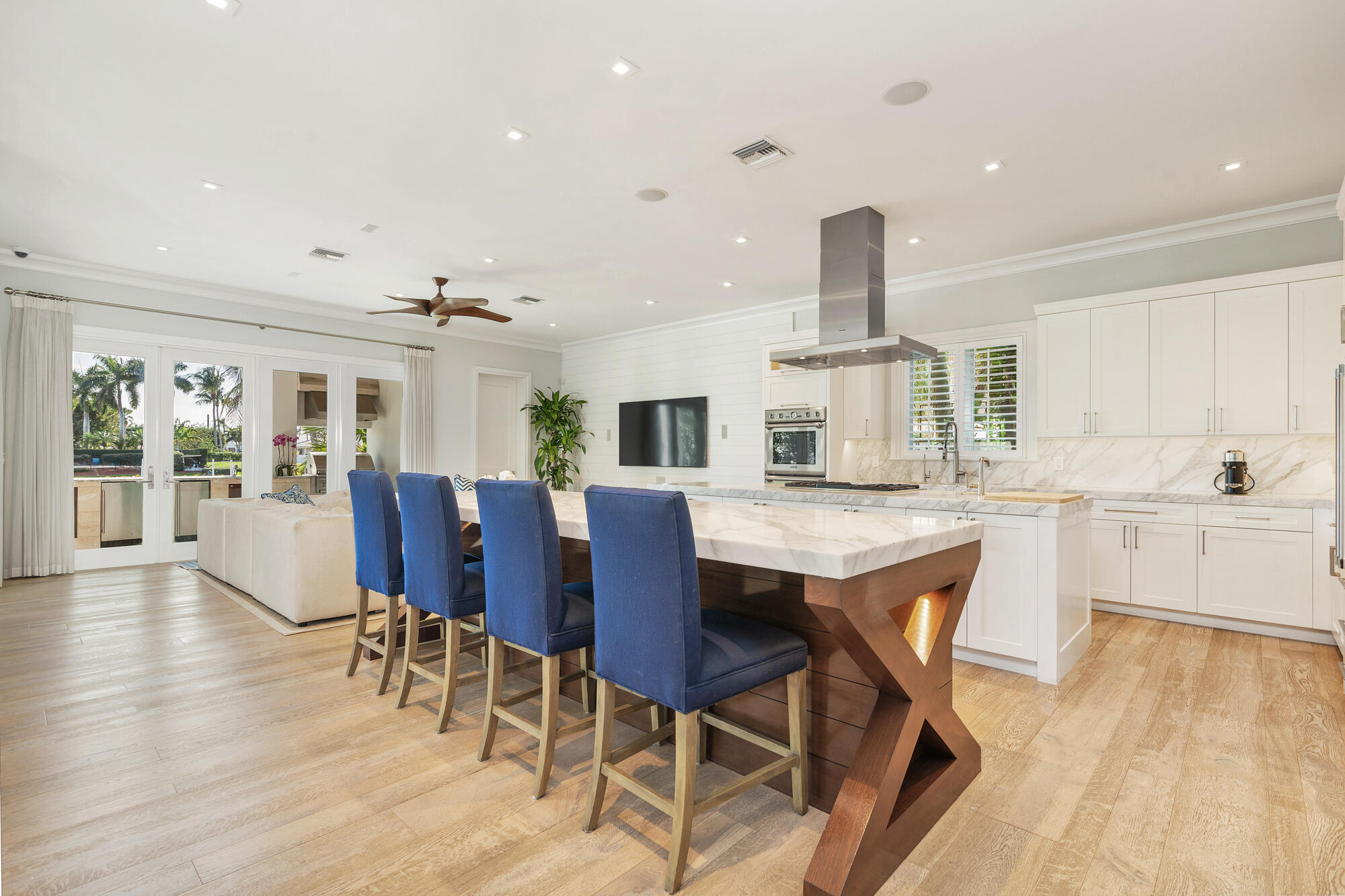 222 Arlington Road West Palm Beach, FL 33405 - Photo 11 of 33 low-9