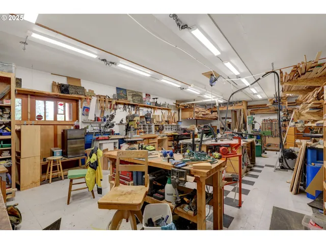 $750,000 | 84771 Murdock Road, Eugene, OR 97405