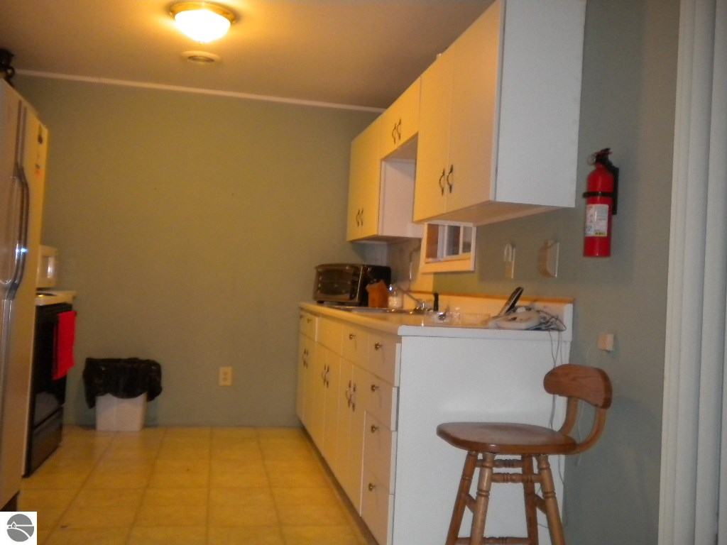 5329 South Dam Road Alger, MI 48610 - Photo 6 of 18 1749974-5.JPG