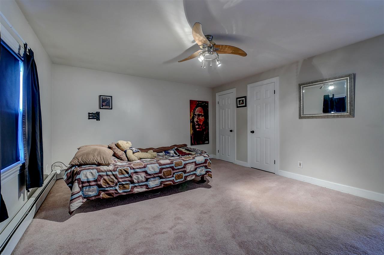 28 East Dunstable Road Nashua, NH 03060 - Photo 11 of 36