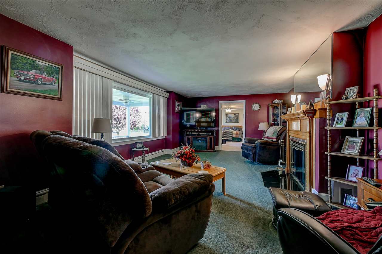 28 East Dunstable Road Nashua, NH 03060 - Photo 17 of 36