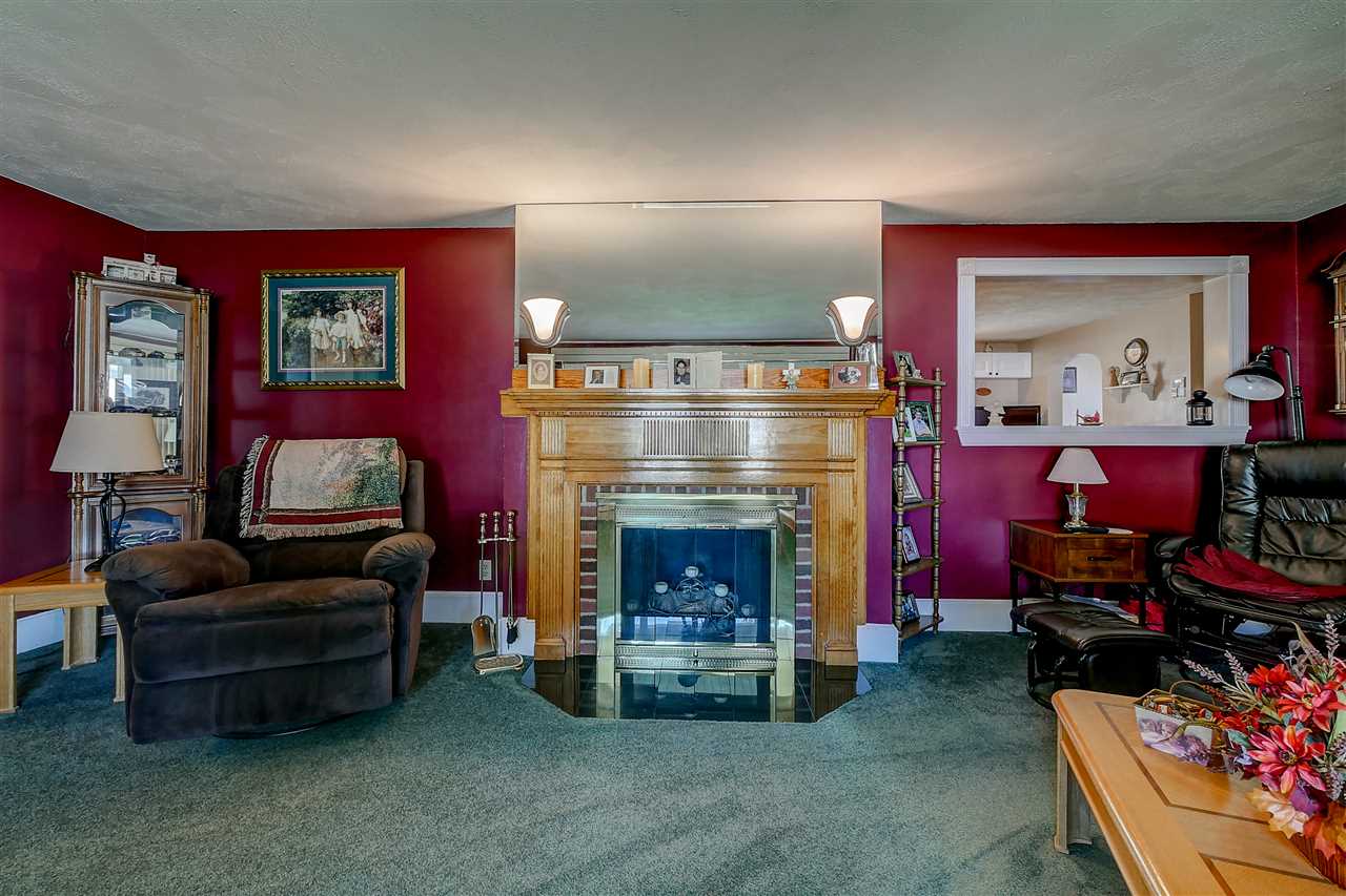28 East Dunstable Road Nashua, NH 03060 - Photo 19 of 36