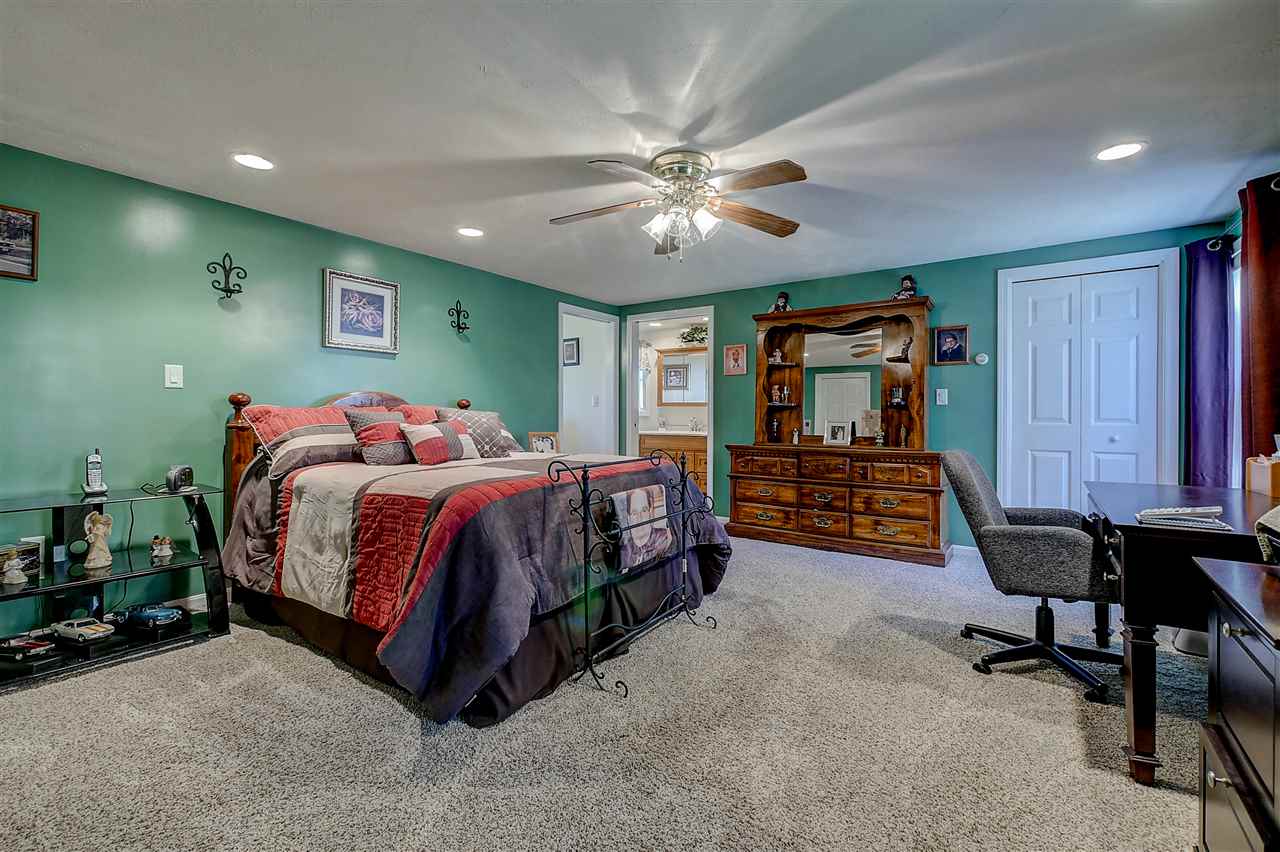 28 East Dunstable Road Nashua, NH 03060 - Photo 21 of 36