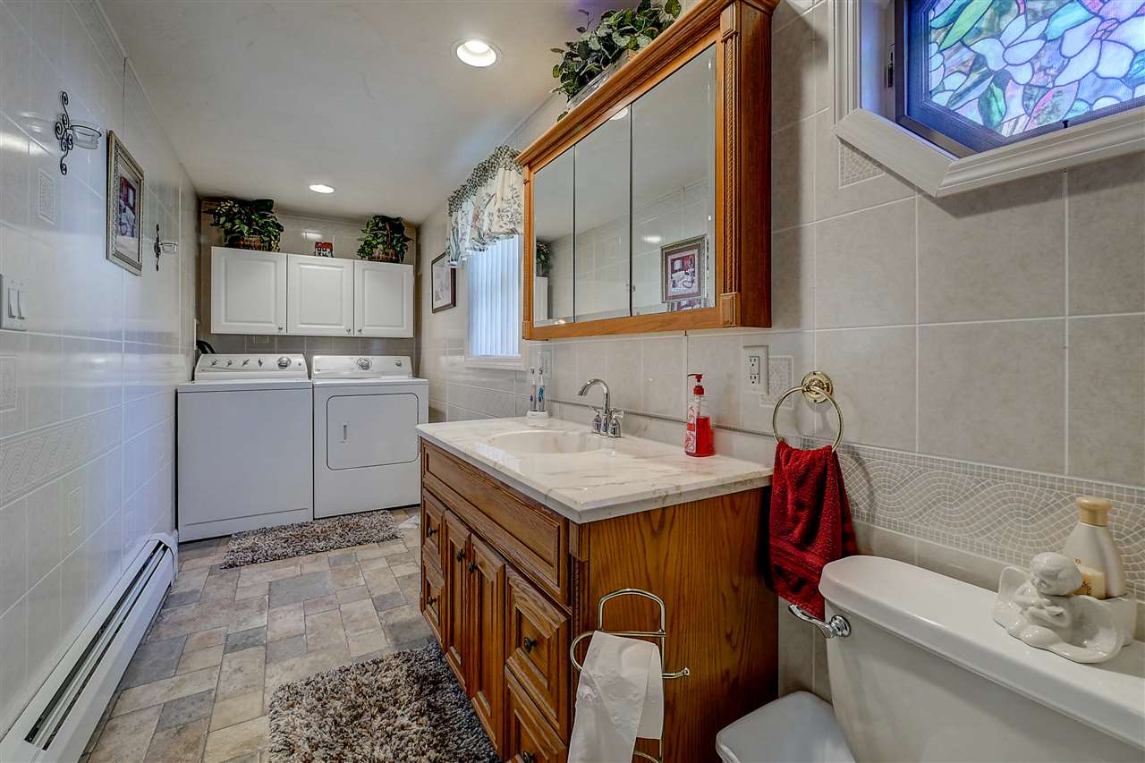 28 East Dunstable Road Nashua, NH 03060 - Photo 23 of 36