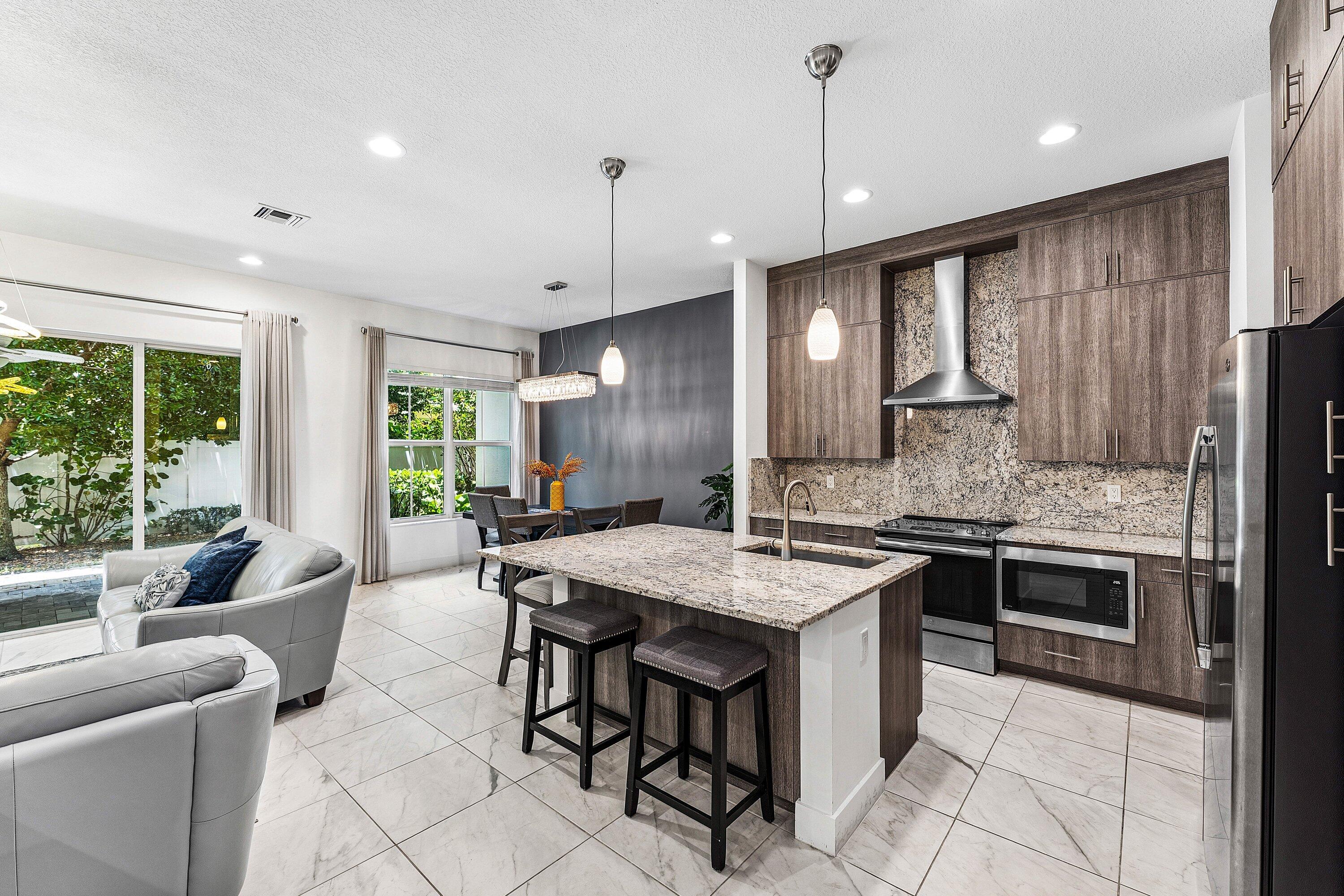 4821 Pointe Midtown Road Palm Beach Gardens, FL 33418 - Photo 1 of 34 Spacious Kitchen