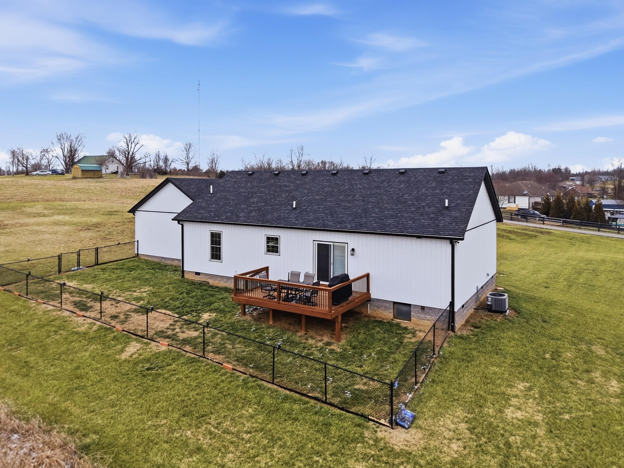 2173 Tanyard Branch Road Lancaster, KY 40444 - Photo 24 of 31 24_2pm
