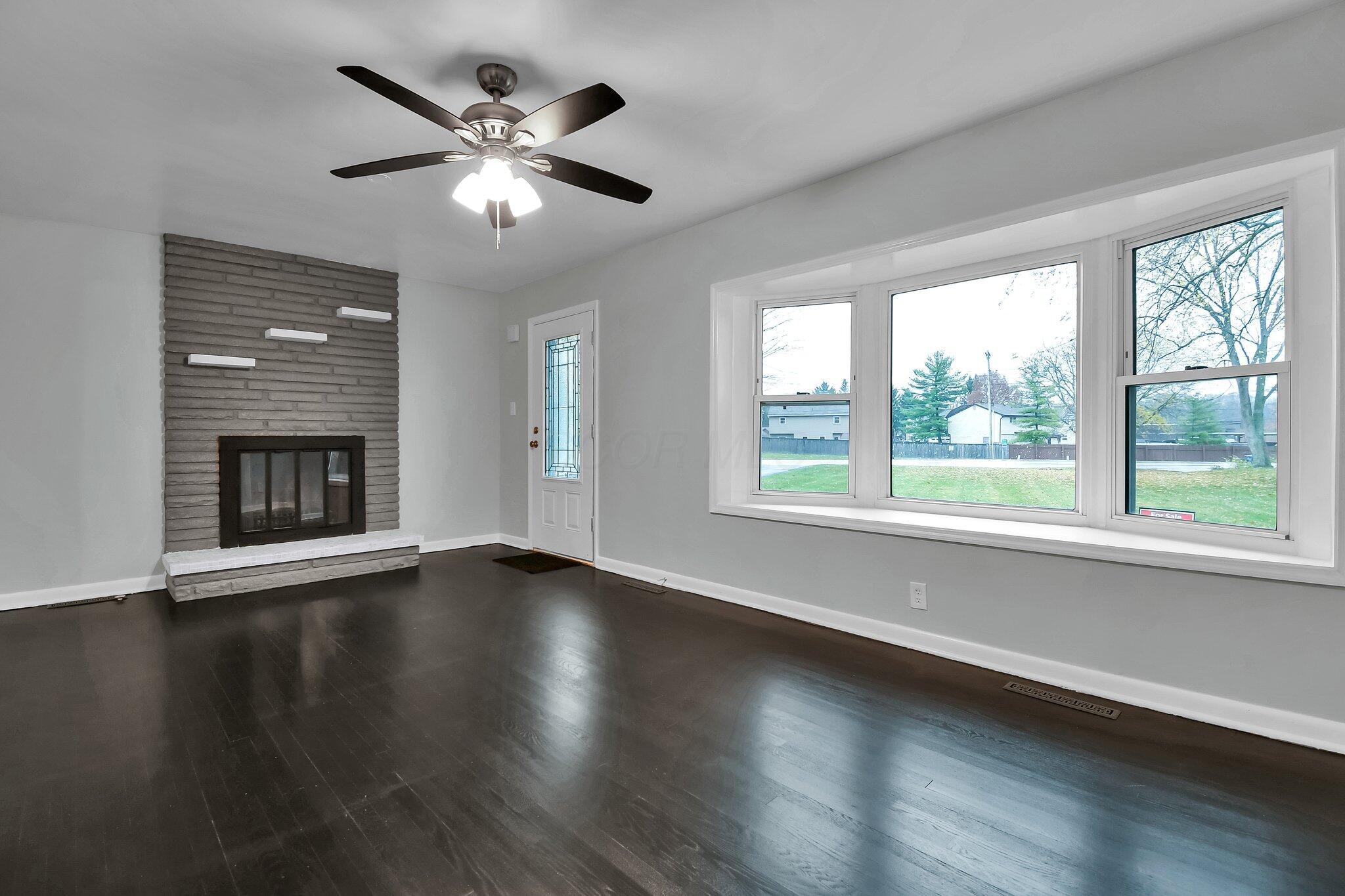 975 South Spring Road Westerville, OH 43081 - Photo 4 of 25 4