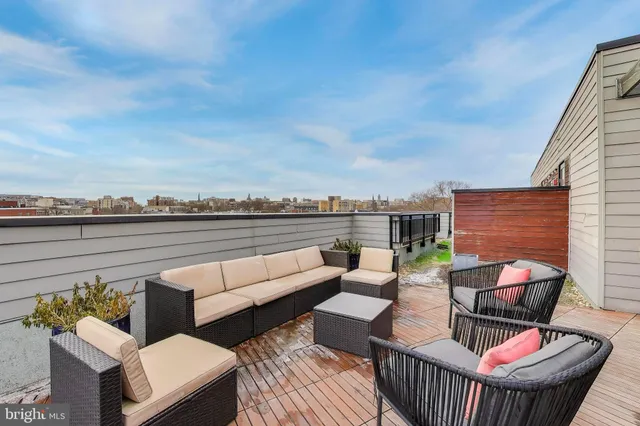 $2,600 | 1550 11th Street Northwest, Unit 203, Washington, DC 20005