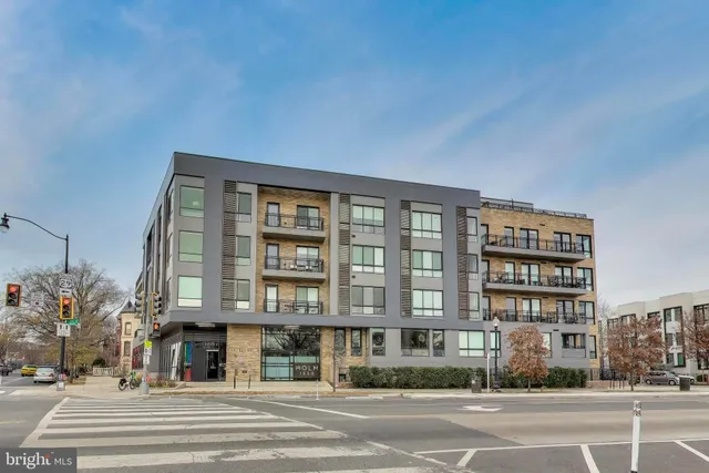 $2,600 | 1550 11th Street Northwest, Unit 203, Washington, DC 20005