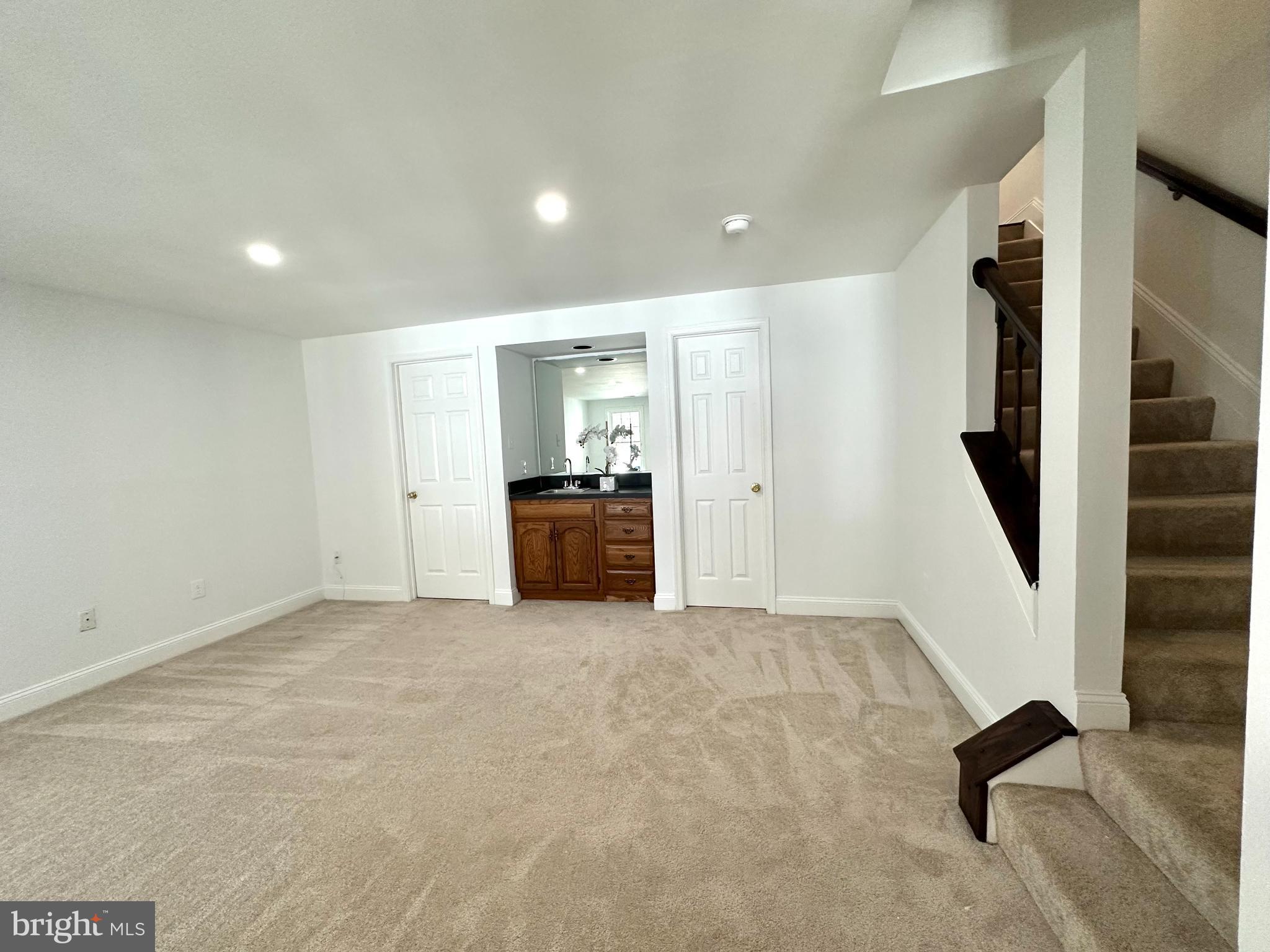 4713 Columbia Road Ellicott City, MD 21042 - Photo 21 of 39