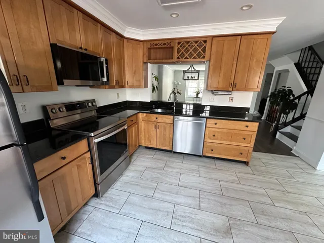 $2,990 | 4713 Columbia Road, Ellicott City, MD 21042