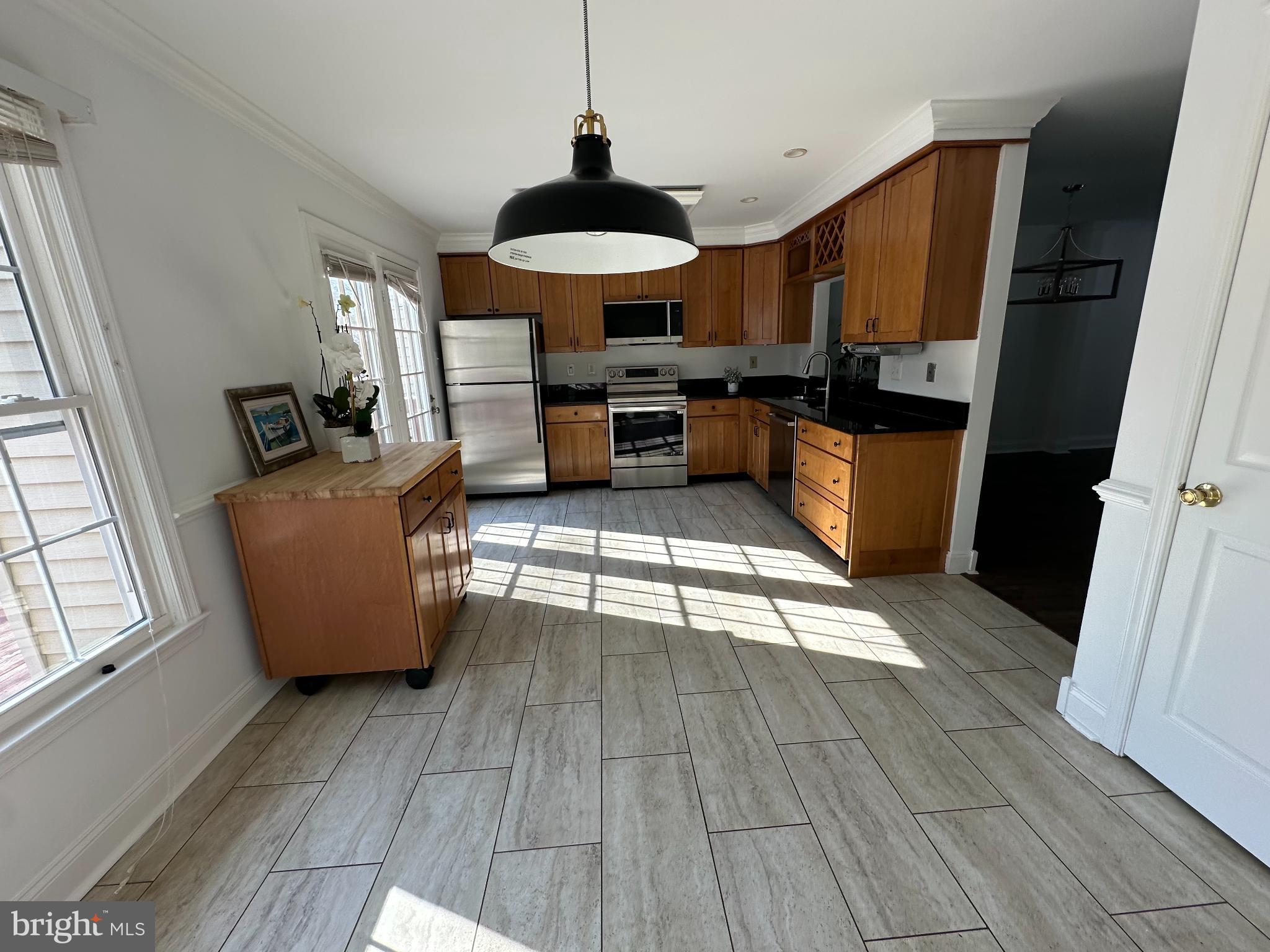 4713 Columbia Road Ellicott City, MD 21042 - Photo 6 of 39 Kitchen