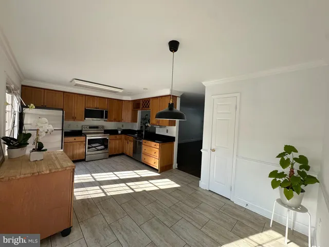 $2,990 | 4713 Columbia Road, Ellicott City, MD 21042