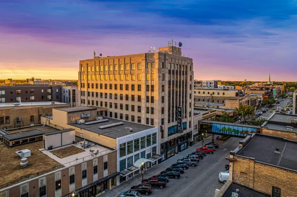 $1,585,000 | 118 Broadway North, Unit 702, Fargo, ND 58102