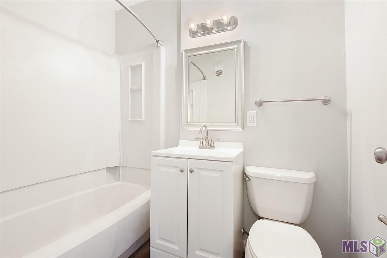 1984 Brightside Drive, Unit 215 Baton Rouge, LA 70820 - Photo 8 of 12 Gallery Image 8