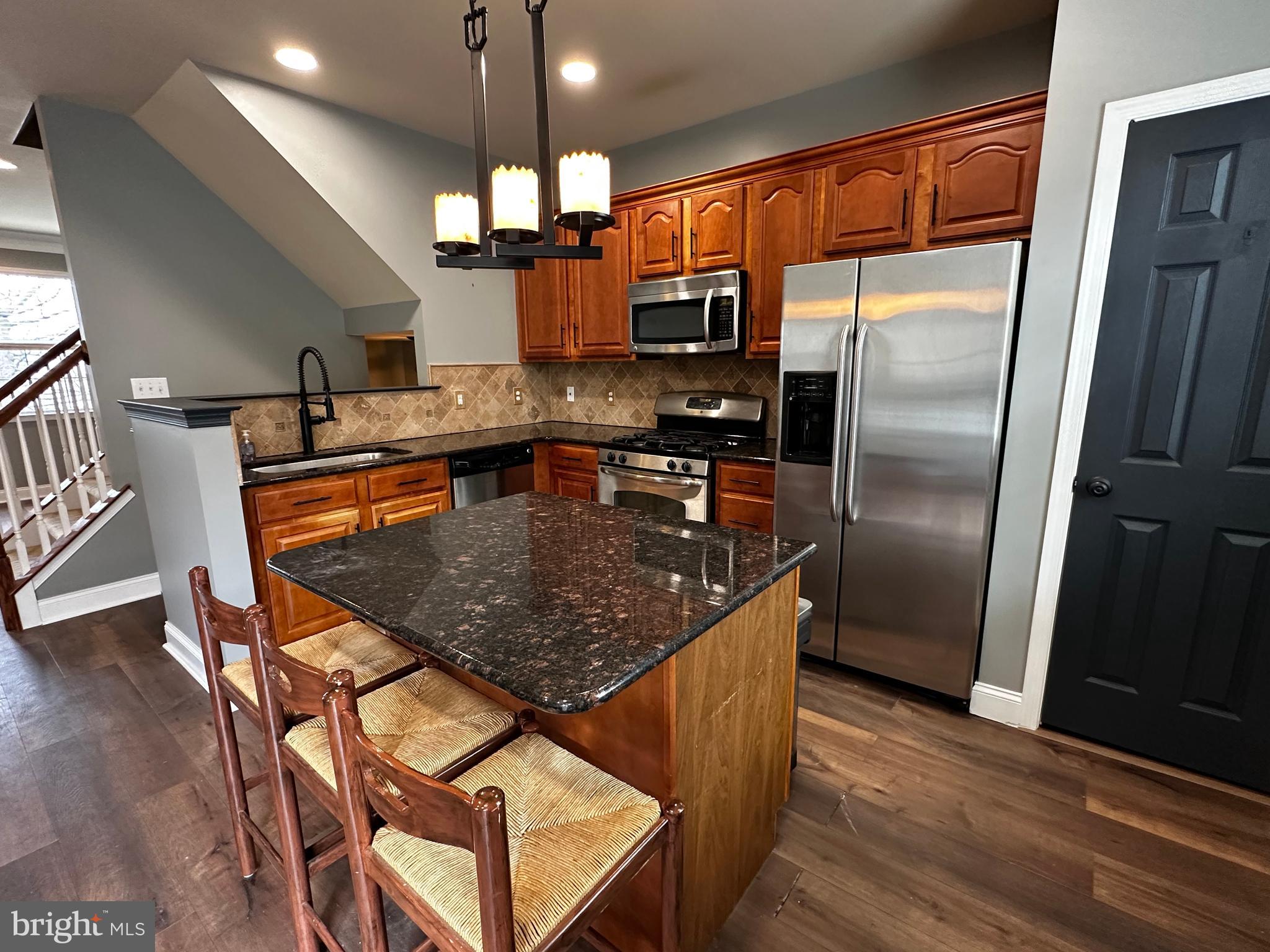 2732 Shelburne Road, Unit 142W Downingtown, PA 19335 - Photo 12 of 31 Updated appliances