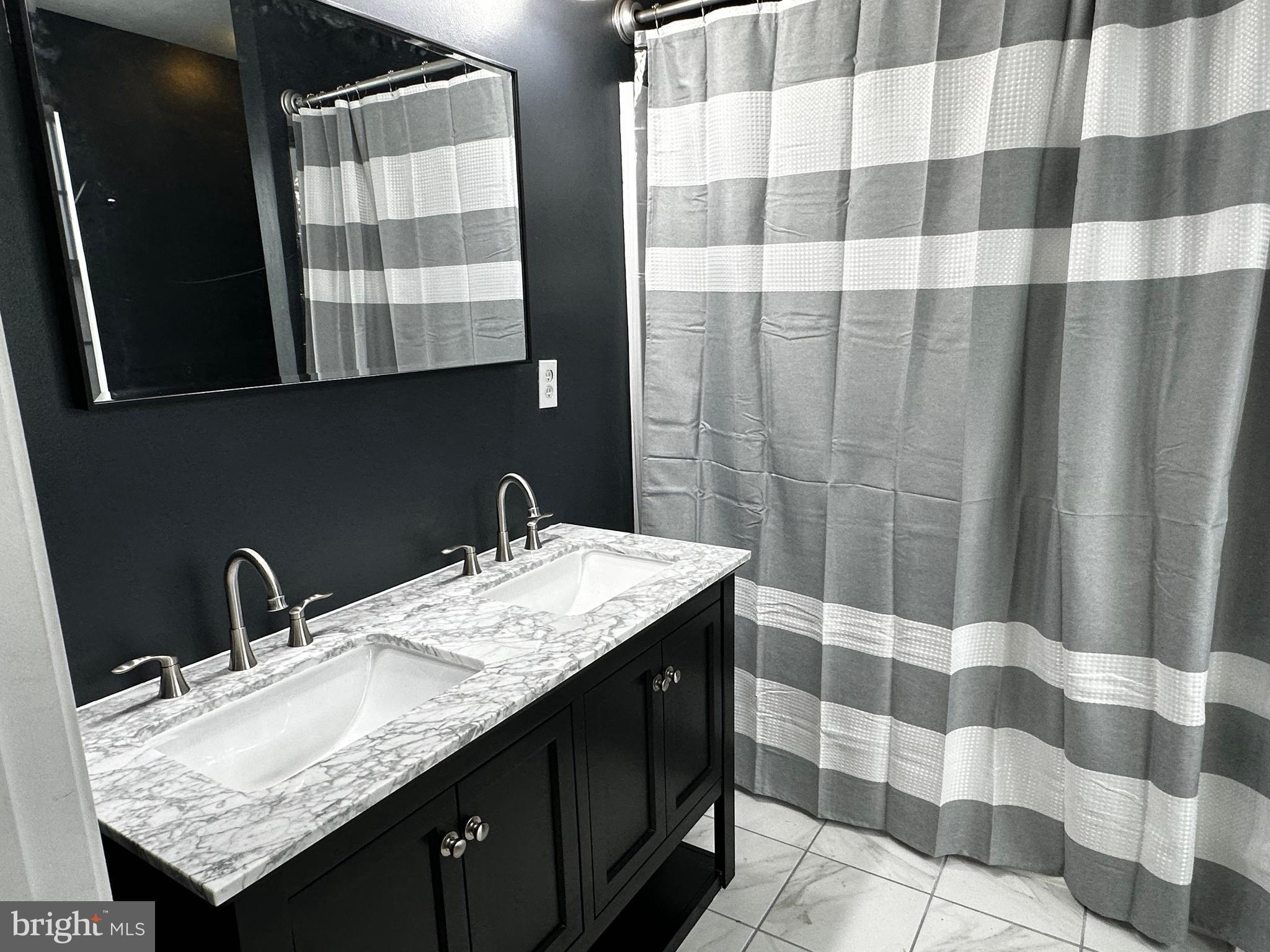 2732 Shelburne Road, Unit 142W Downingtown, PA 19335 - Photo 24 of 31 Double Bowel Vanity