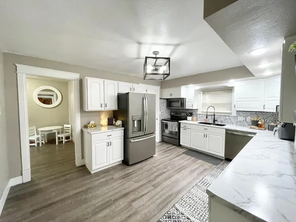 $279,500 | 118 Somerville Avenue, Morgan, MN 56266