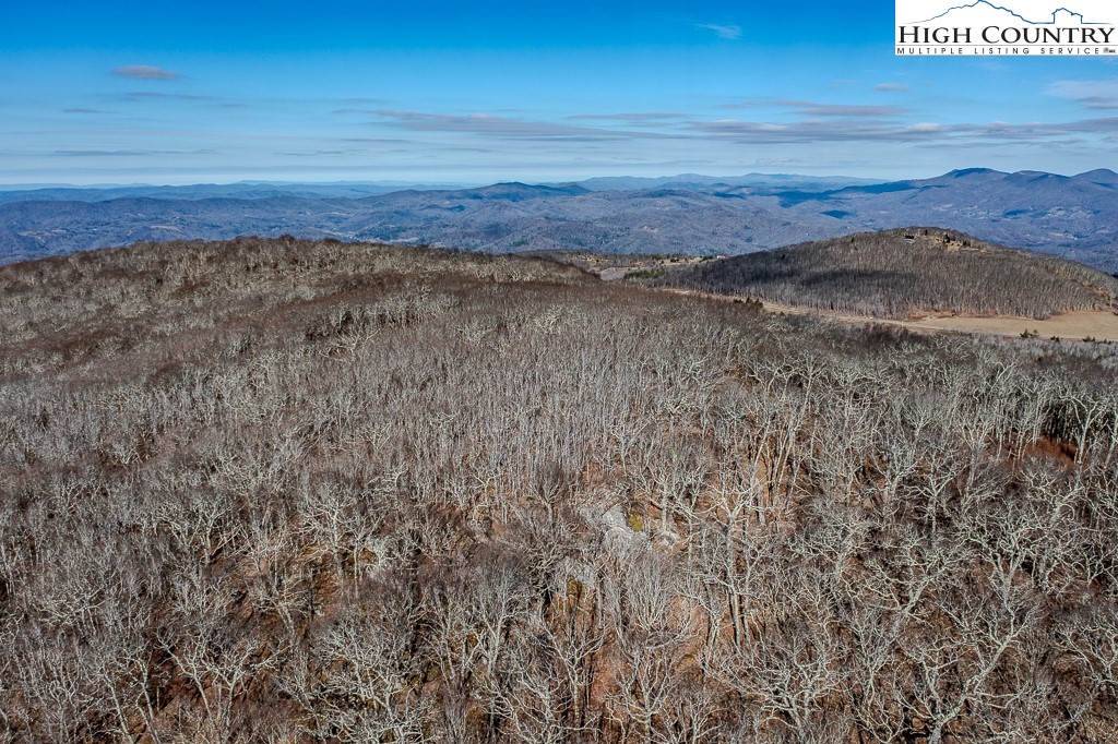 Elderberry Ridge Road Beech Mountain, NC 28604 - Photo 27 of 28 a view of an ocean beach