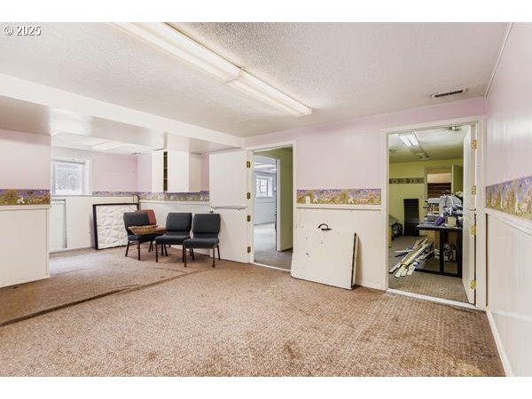 24353 South Ridge Road Beavercreek, OR 97004 - Photo 22 of 33