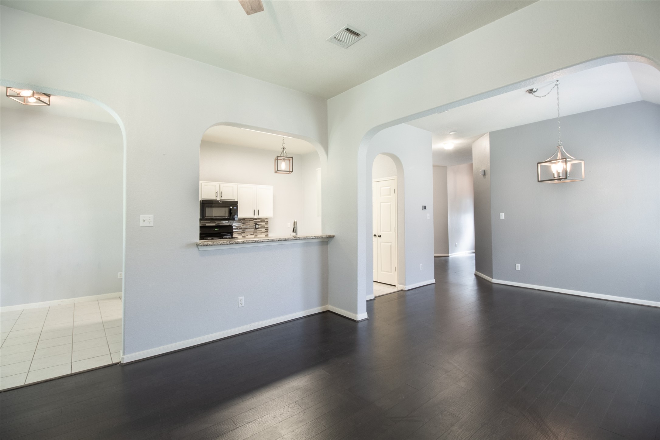 303 Burris Park Drive Spring, TX 77373 - Photo 5 of 45 living area