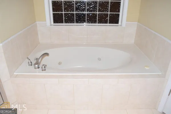 $2,700 | 45 Greenview Drive, Newnan, GA 30265