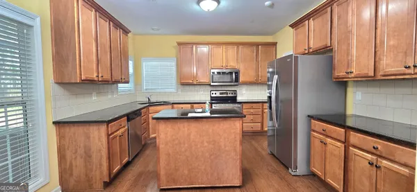$2,700 | 45 Greenview Drive, Newnan, GA 30265