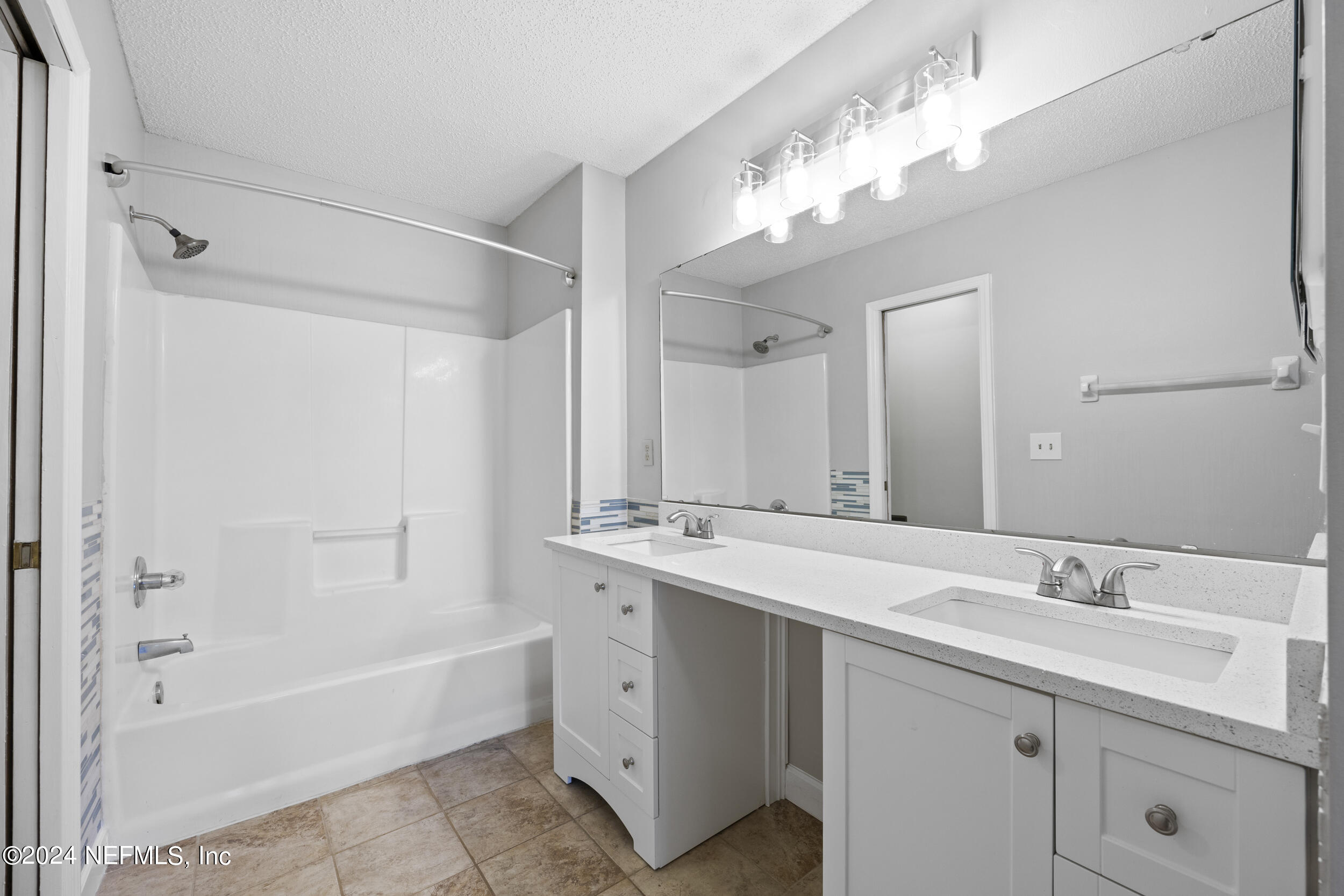 543 Ashcroft Landing Drive Jacksonville, FL 32225 - Photo 16 of 33 Owners Suite Bathroom