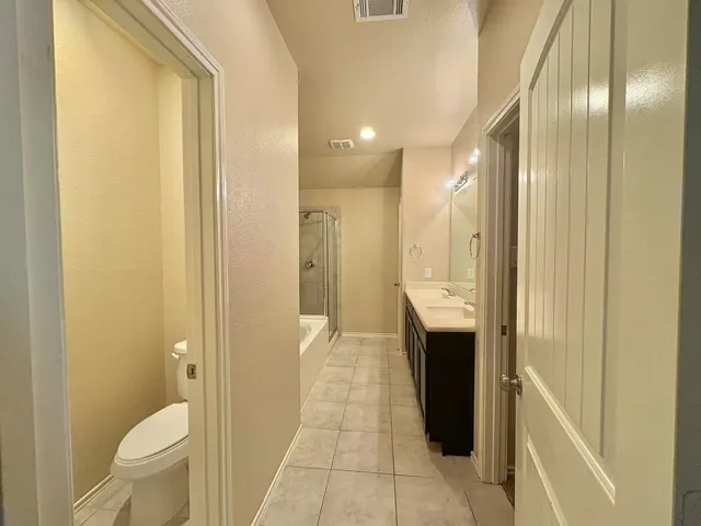 $2,000 | 13826 Bonner Bluff Lane, Houston, TX 77047