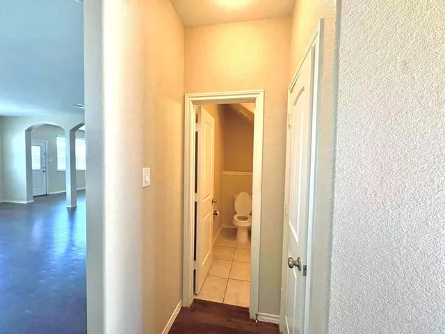 $2,000 | 13826 Bonner Bluff Lane, Houston, TX 77047