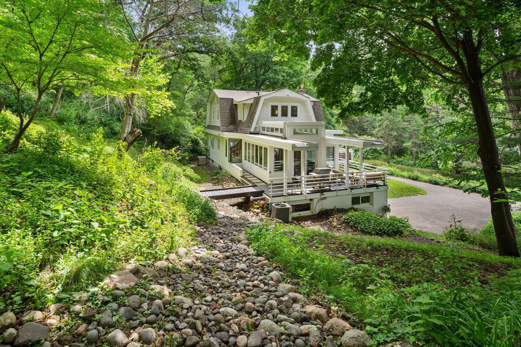 5521 Highland Road Minnetonka, MN 55345 - Photo 5 of 83 Gallery Image 5