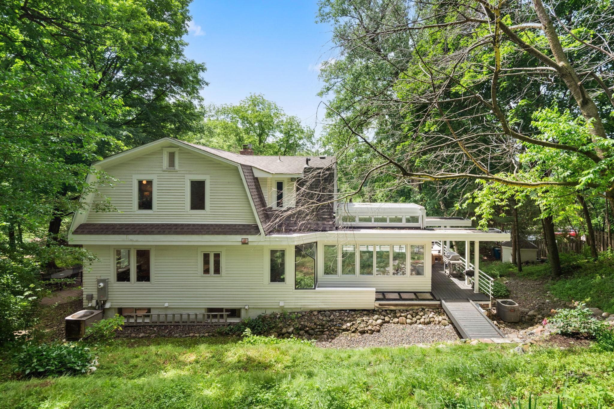 5521 Highland Road Minnetonka, MN 55345 - Photo 6 of 83 Gallery Image 6