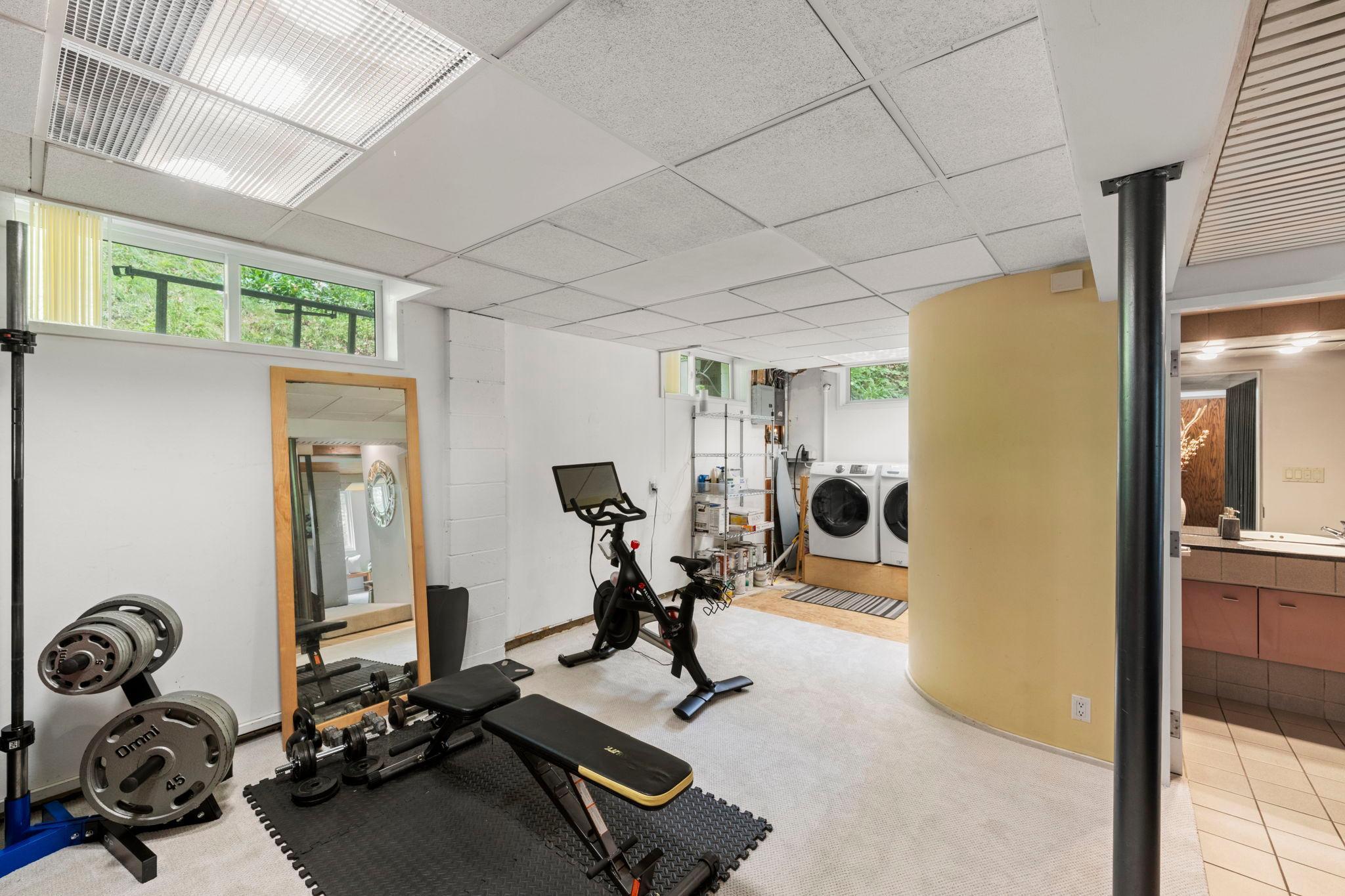5521 Highland Road Minnetonka, MN 55345 - Photo 71 of 83 Gallery Image 71