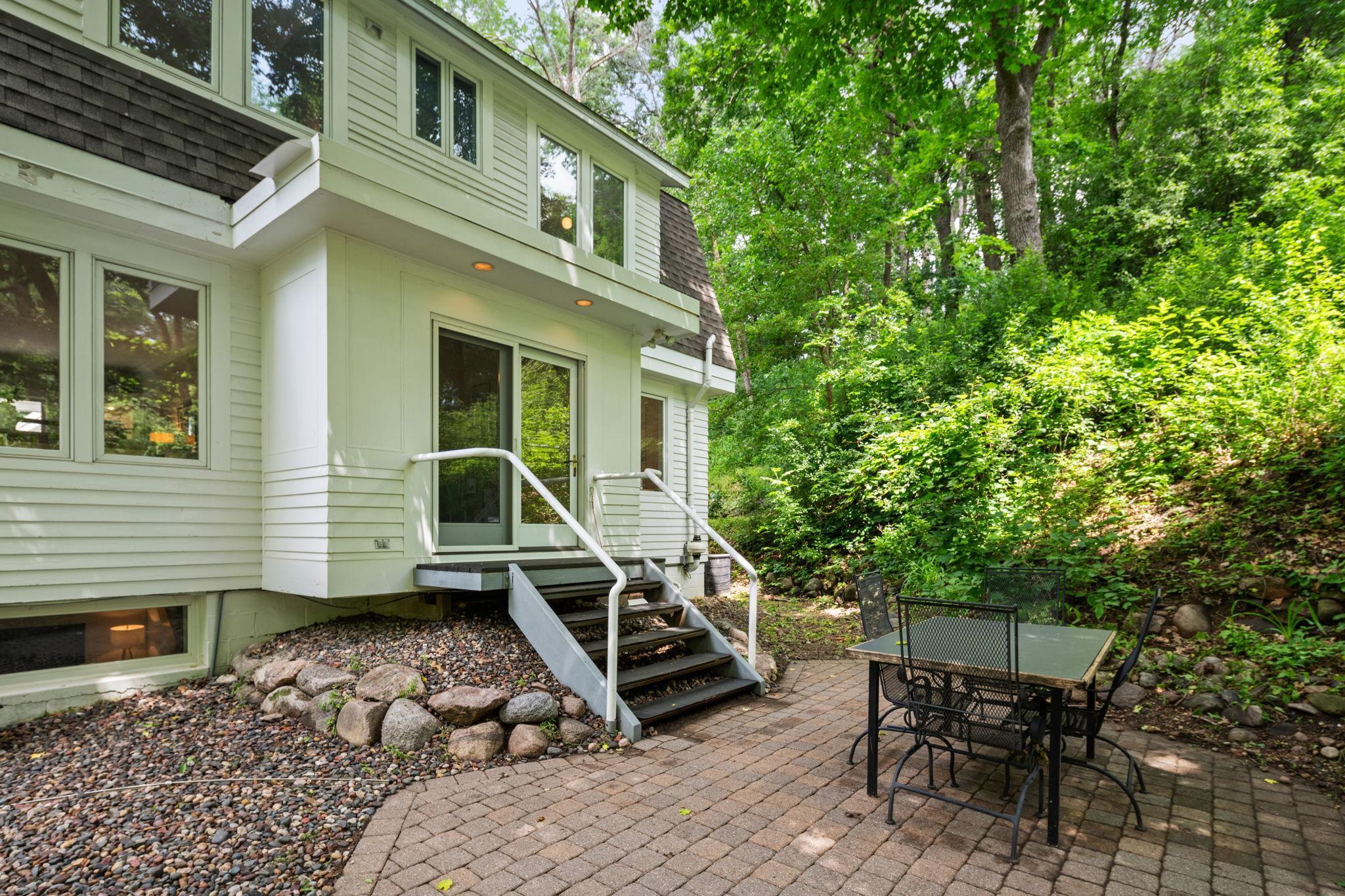 5521 Highland Road Minnetonka, MN 55345 - Photo 8 of 83 Gallery Image 8