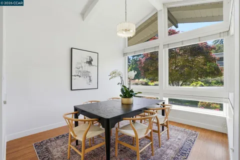 $2,095,000 | 260 Corliss Drive, Moraga, CA 94556
