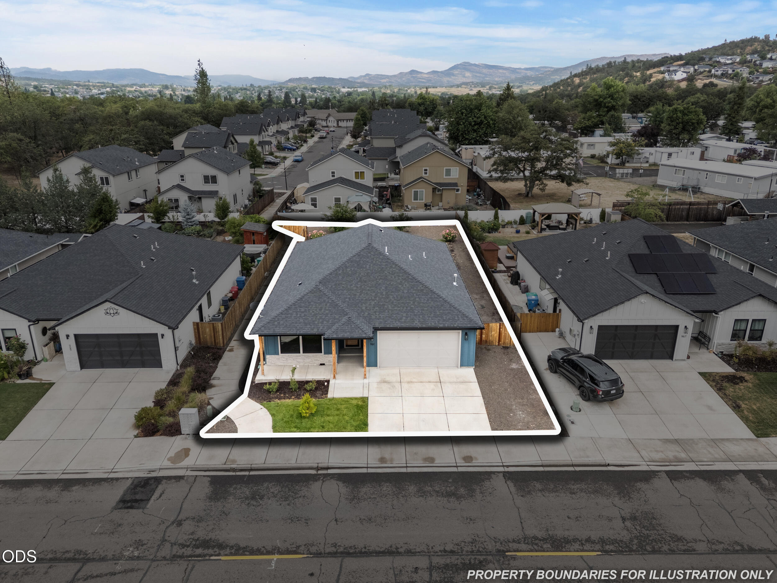 961 Arrowhead Trail Eagle Point, OR 97524 - Photo 45 of 47