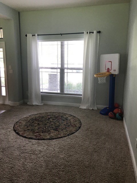 88392 Maybourne Road Yulee, FL 32097 - Photo 17 of 34 an entryway with window