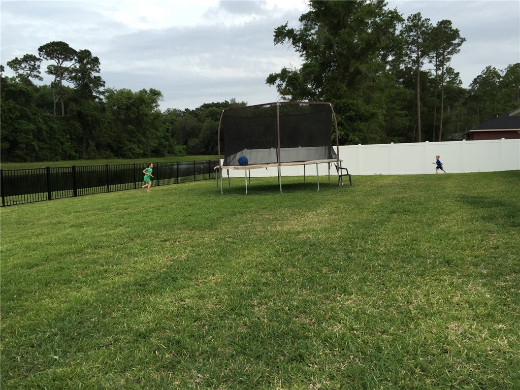 88392 Maybourne Road Yulee, FL 32097 - Photo 3 of 34 a view of a park