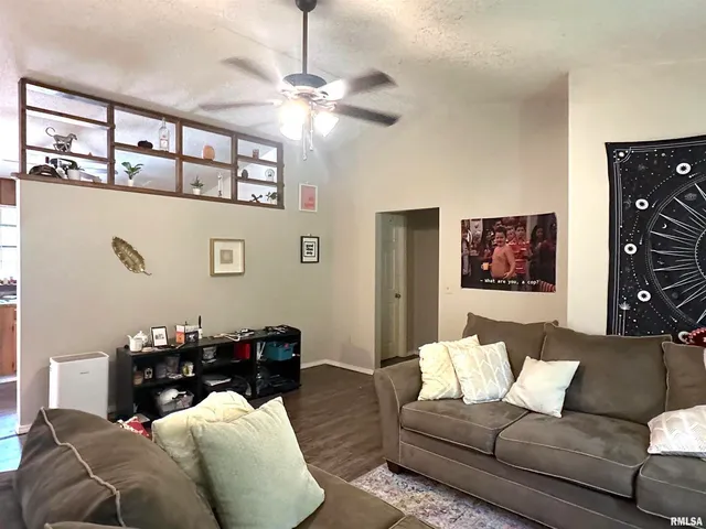 $160,000 | 1034 Cedar Creek Road, Makanda, IL 62958