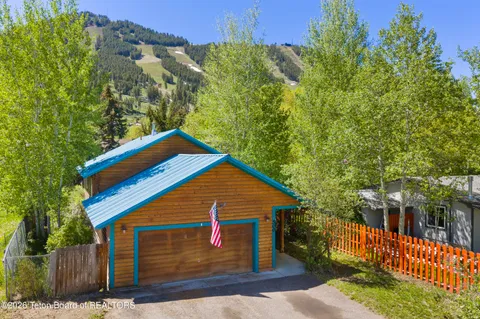 $2,300,000 | 500 East Hansen Avenue, Jackson, WY 83001