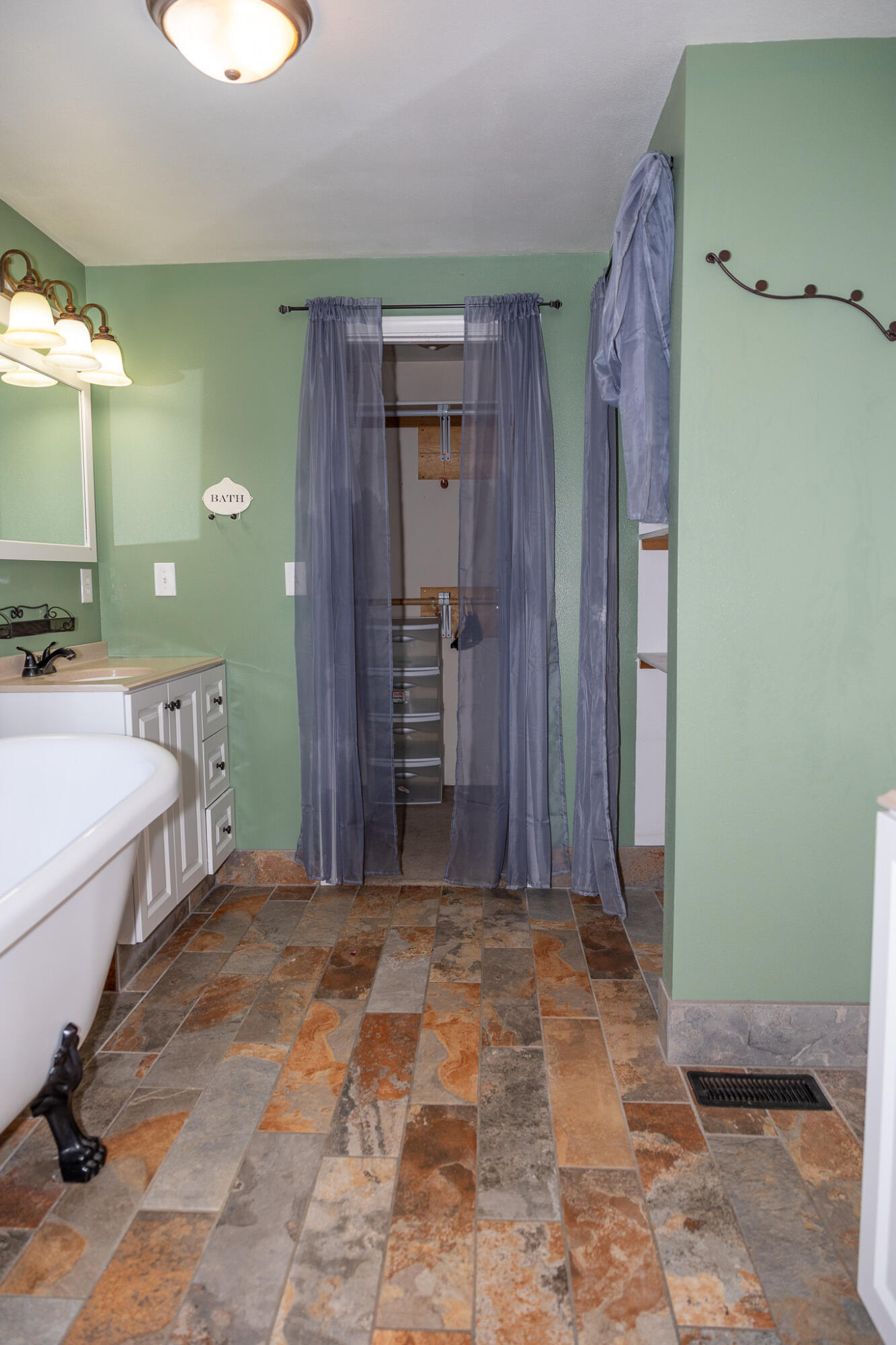 521 Old Midland Road Klamath Falls, OR 97603 - Photo 38 of 48 335A3399