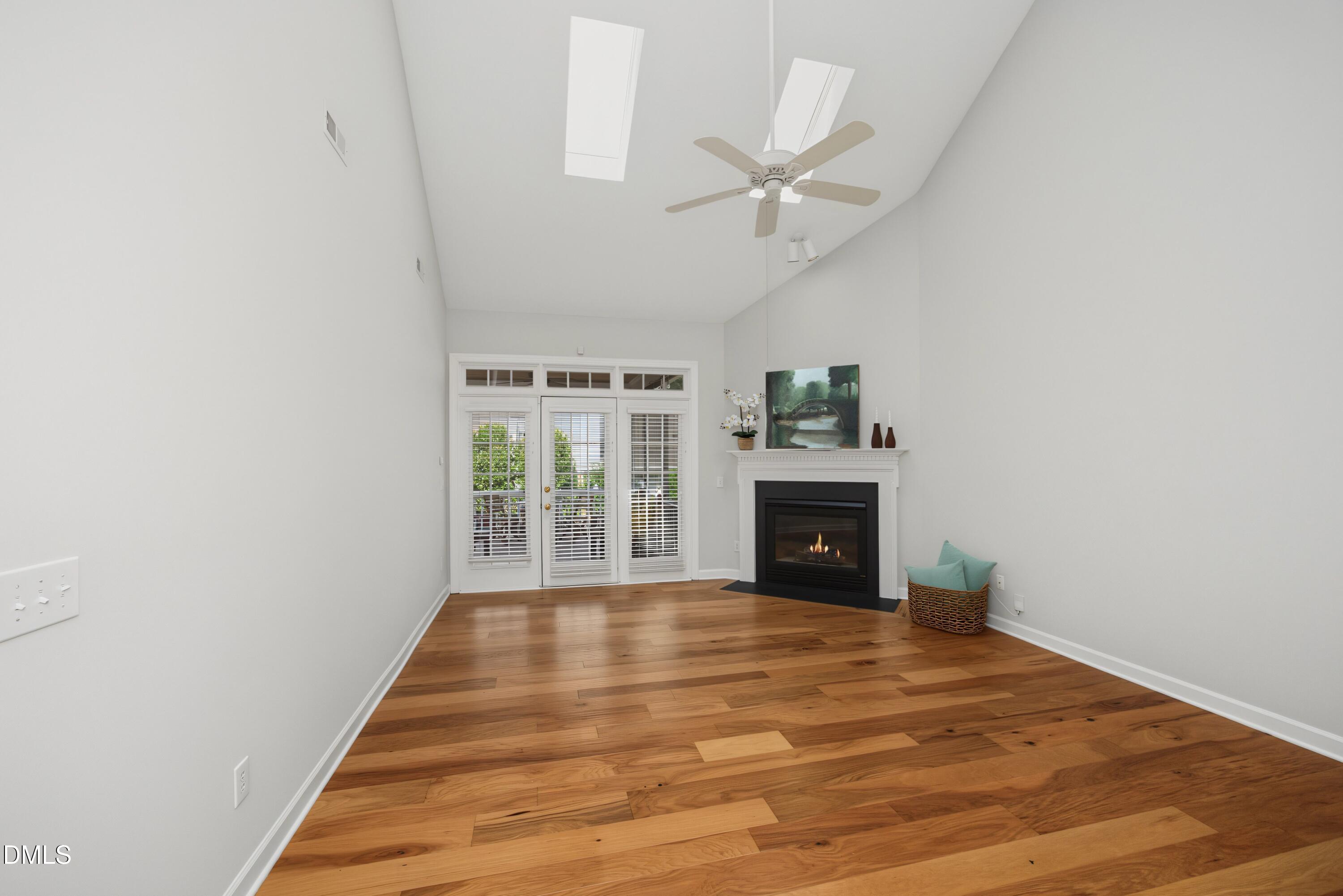 8725 Courage Court Raleigh, NC 27615 - Photo 17 of 41 16Living