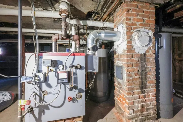 $399,999 | 114 Sylvan Street, Springfield, MA 01108