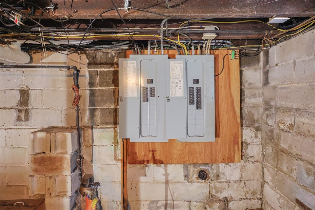 114 Sylvan Street Springfield, MA 01108 - Photo 17 of 18