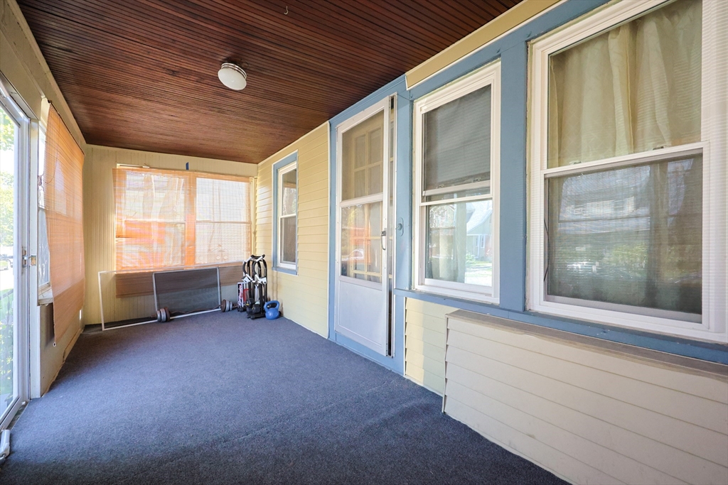 114 Sylvan Street Springfield, MA 01108 - Photo 5 of 18